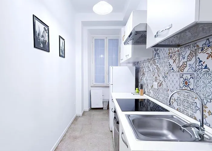 7 Minuti Dalla Metropolitana Tranquillo E Moderno A Apartmán *